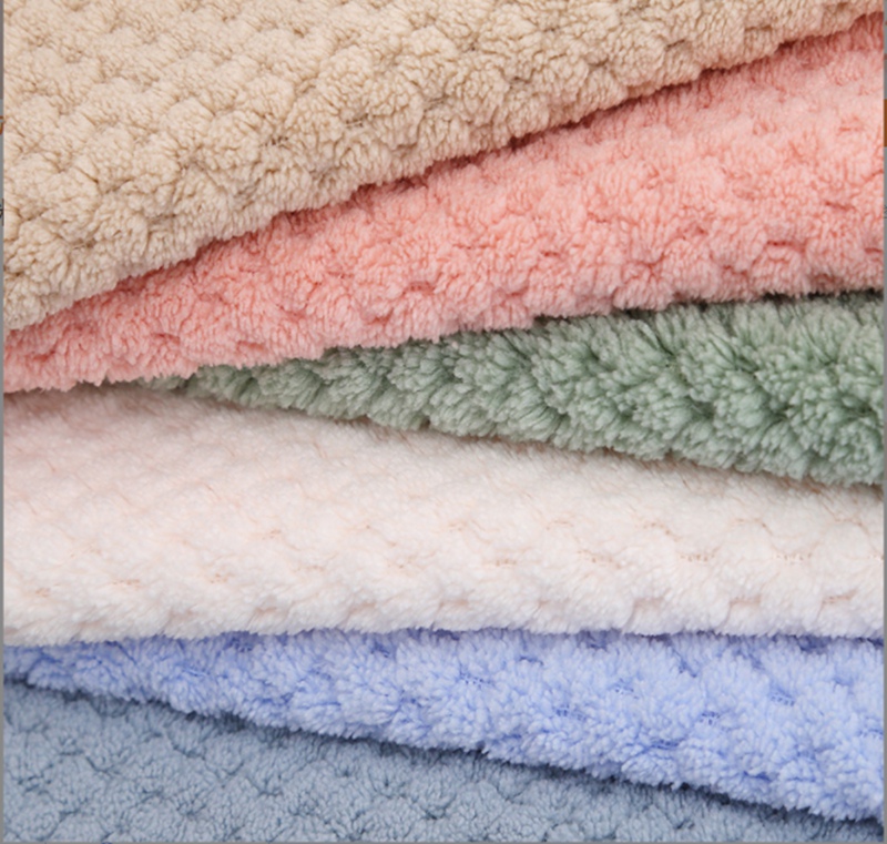 100% POLYESTER CORAL FLEECE